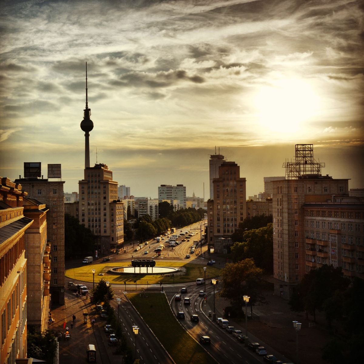 Fernsehtum in Berlin - Sonnenaufgang